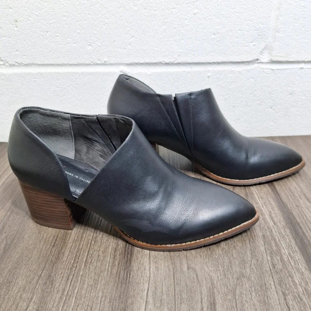 BC Footwear Women's 8.5 Black Vegan Leather Cut Out Pointed Toe Block Heel Boots